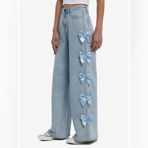 Hot topic lace trimmed bow wide leg jeans nwot